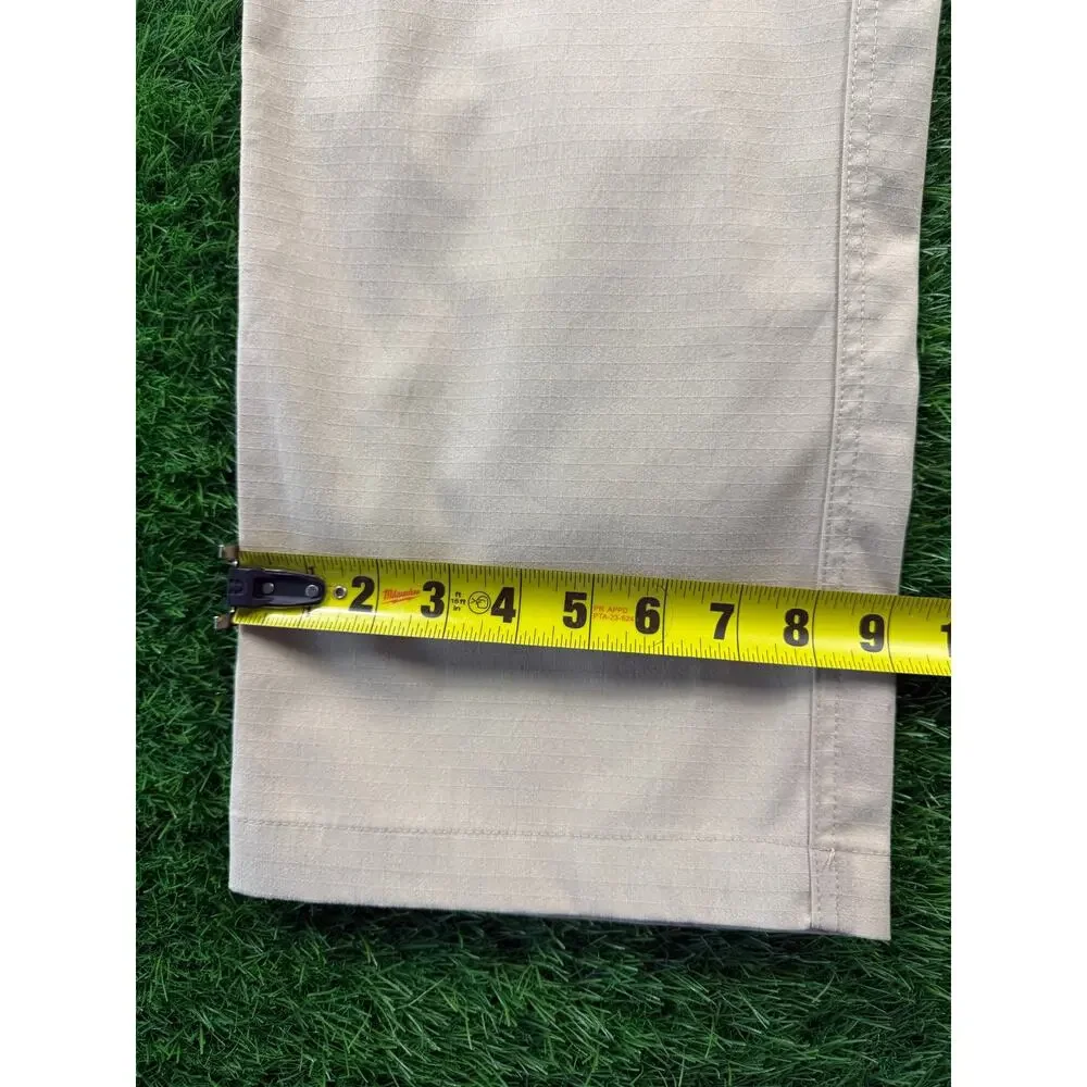 Under Armour Mens Pants 34x30 Tan Khaki Loose Fit Performance Athletic Golf